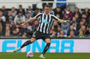 埃迪-豪談紐卡傷病：博特曼昨天沒訓(xùn)練，霍爾無法出戰(zhàn)熱刺