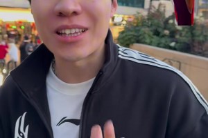 街頭采訪波特蘭當(dāng)?shù)厍蛎裕焊兄x中國把楊瀚森這么優(yōu)秀的球員給我們